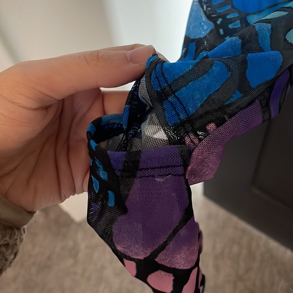 AFRM Rue Top - Picture 6 of 7